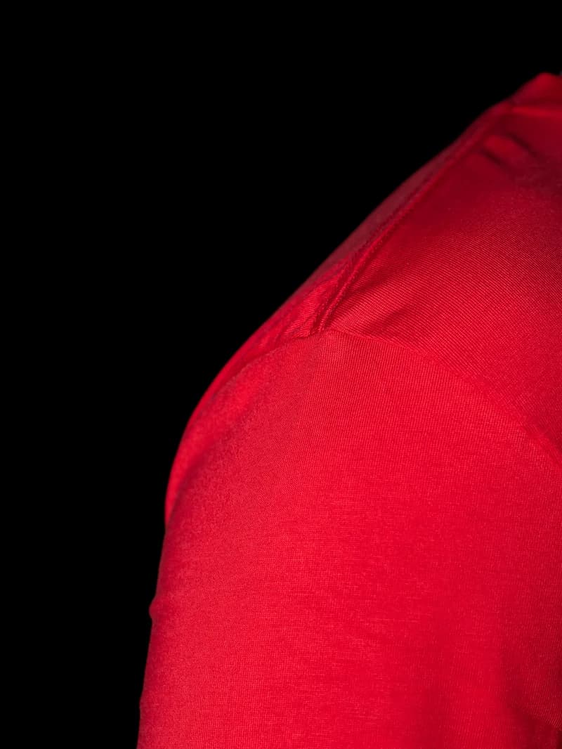 Signature Fit — rojo royal — Front