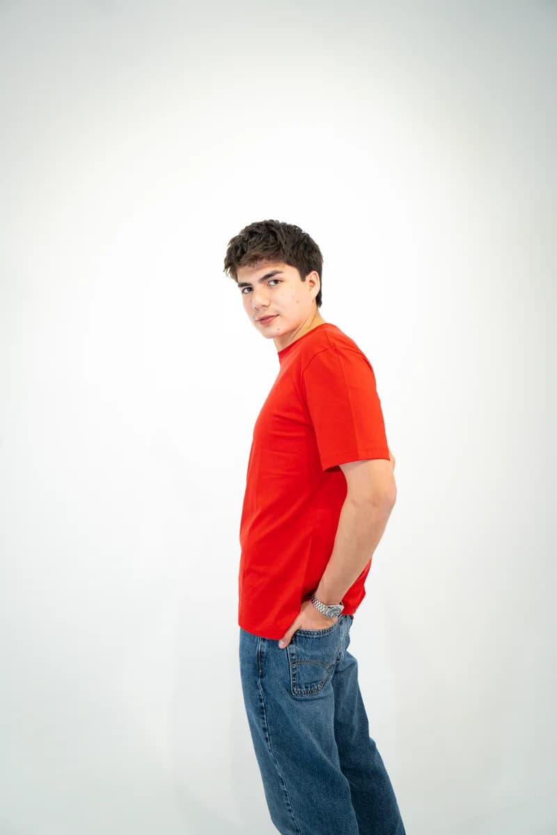 Signature Fit — rojo royal — Movement