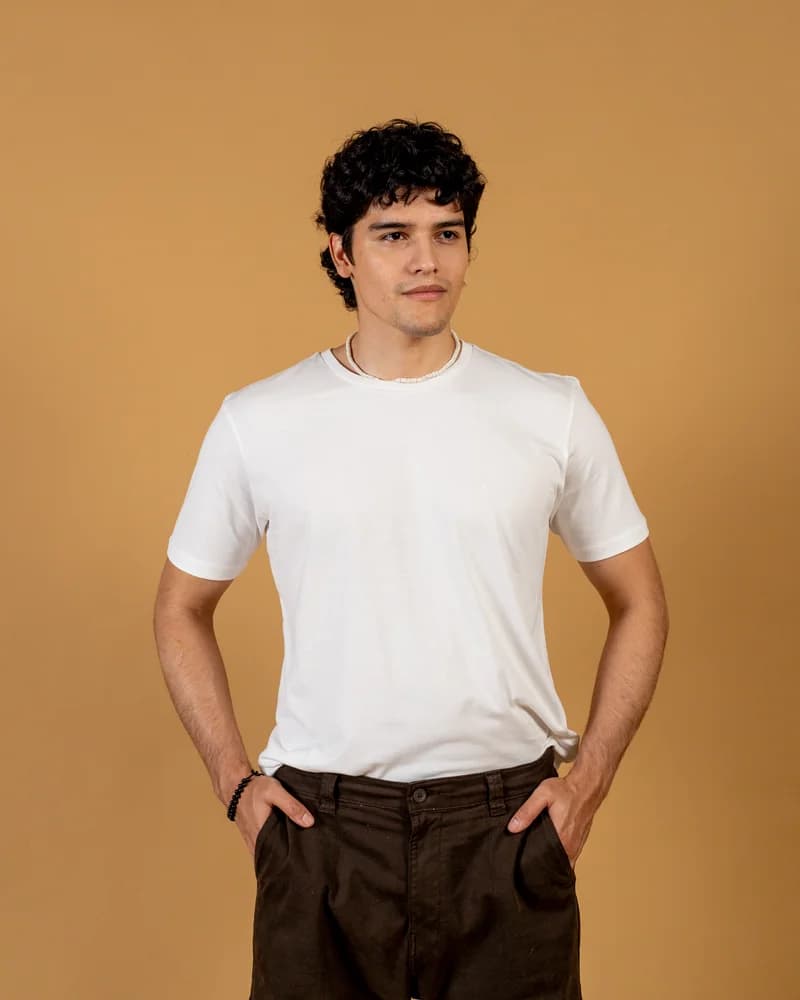 Signature Fit Eco Blanco — Raíces Nobles 2026