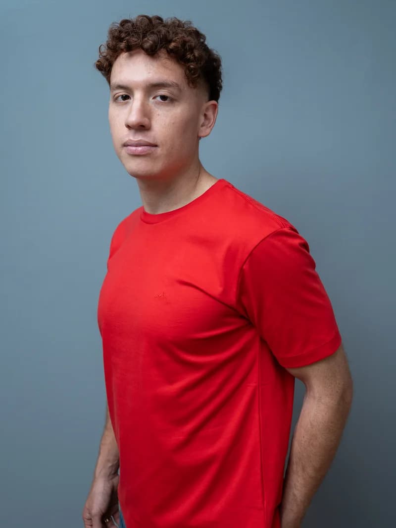 Signature Fit — rojo royal — Front