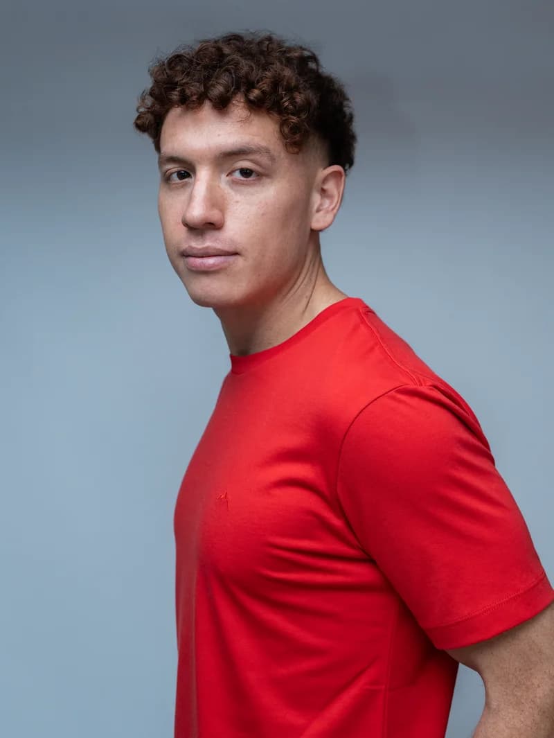 Signature Fit — rojo royal — Front