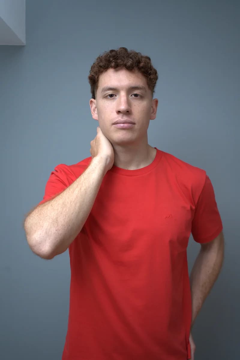 Signature Fit — rojo royal — Front